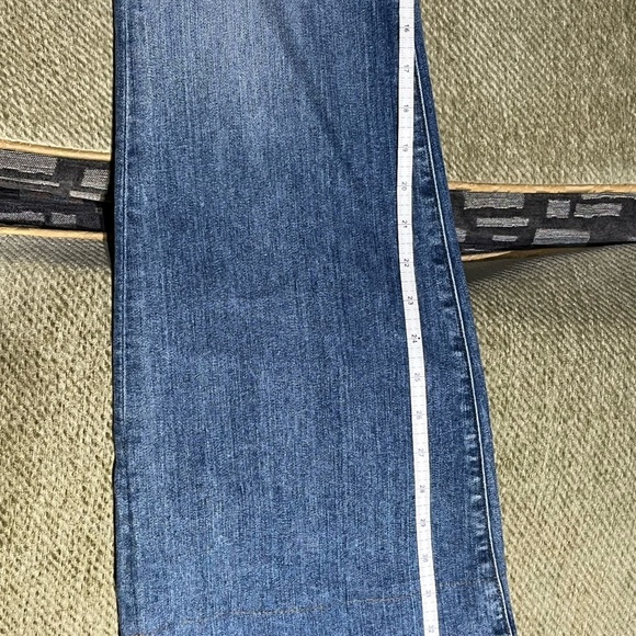 J Brand flare jeans with Daisy patches. GROOVY - Picture 7 of 7